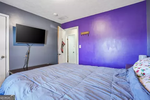 Bedroom - 6014 Jackson Rd, Jackson, GA 30233 photo 2 of 7