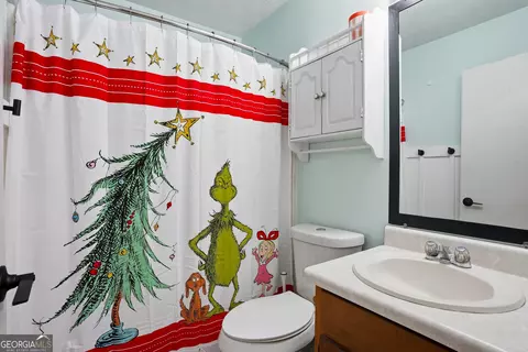 Bath - 6014 Jackson Rd, Jackson, GA 30233 photo 1 of 2