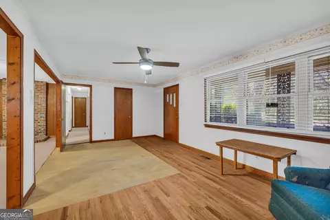 Living - 7660 Sandy Cross Rd, Carnesville, GA 30521 photo 2 of 4