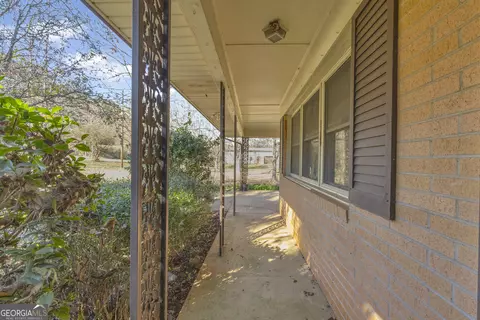 Exterior - 7660 Sandy Cross Rd, Carnesville, GA 30521 photo 6 of 7