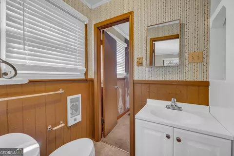 Entry Way - 7660 Sandy Cross Rd, Carnesville, GA 30521 photo 4 of 4