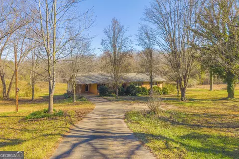 Exterior - 7660 Sandy Cross Rd, Carnesville, GA 30521 photo 2 of 7
