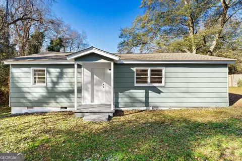 130 Liberty Cir, Hartwell, GA 30643