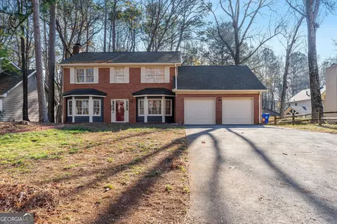 1751 Pierce Arrow Pkwy, Tucker, GA 30084