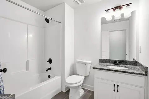 Bath - 95 Hawthorn Ln, Covington, GA 30014 photo 1 of 2