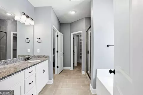 Entry Way - 95 Hawthorn Ln, Covington, GA 30014 photo 4 of 4