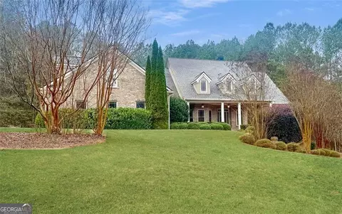 1178 Antrim Glen Dr, Hoschton, GA 30548