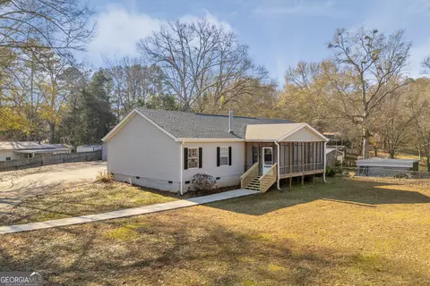 51 Lake Mist Dr, Martin, GA 30557