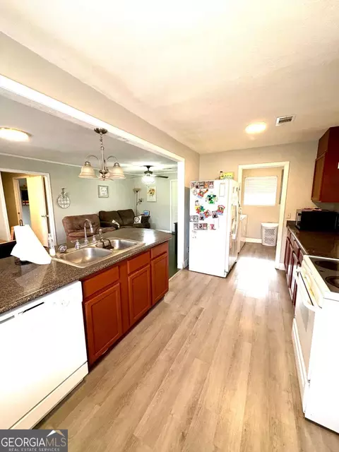 Kitchen - 112 Alexander Ave, Lyons, GA 30436 photo 2 of 2