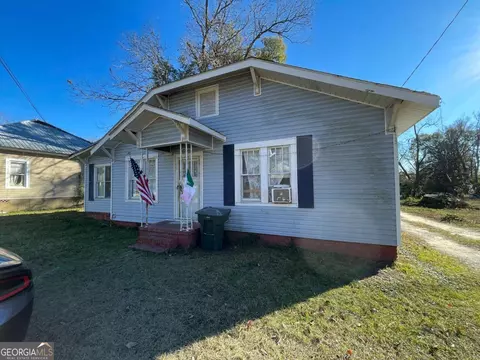622 Barney Ave, Millen, GA 30442