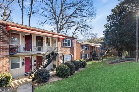 2429 Lawrenceville Hwy #5, Decatur, GA 30033