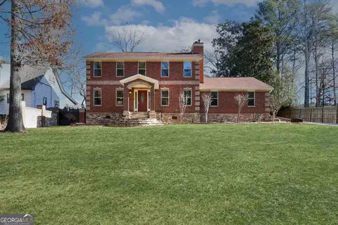 1371 Dogwood Ln, Tucker, GA 30084