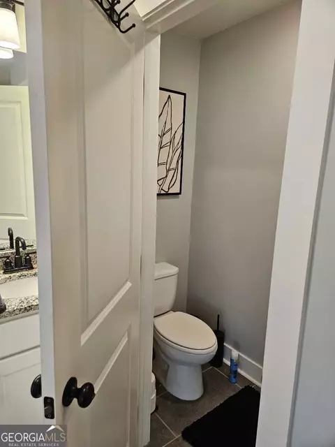 Bath - 7754 Lance Rd, Fairburn, GA 30213 photo 1 of 4