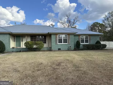 1804 Green Valley Ln, Albany, GA 31707