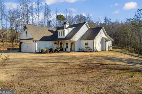 Exterior - 223 Maple Dr, Commerce, GA 30529 photo 2 of 9
