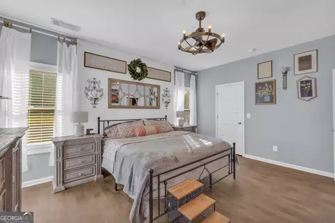 Bedroom - 223 Maple Dr, Commerce, GA 30529 photo 1 of 4
