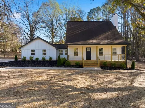 1178 Redwine Rd, Fayetteville, GA 30215