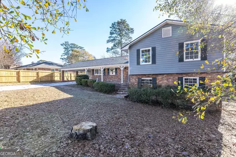 6002 Canterbury Dr, Columbus, GA 31909