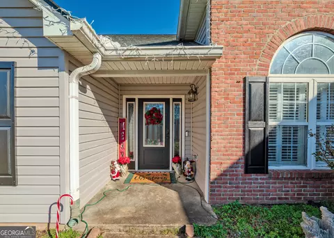 160 Glenn Fuller Cir, Commerce, GA 30529