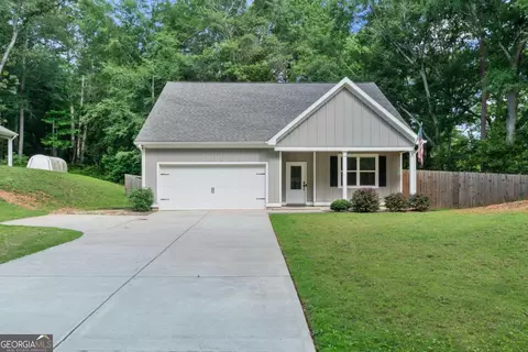 245 Hospital Rd, Commerce, GA 30529