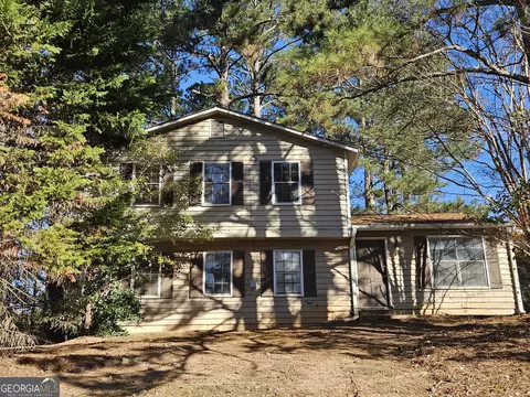 743 Summer Chase Dr, Jonesboro, GA 30238