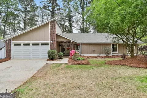 100 Lake Forest Dr, Peachtree City, GA 30269
