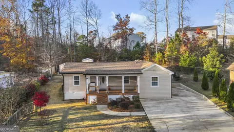 1362 Craig Dr, Sugar Hill, GA 30518