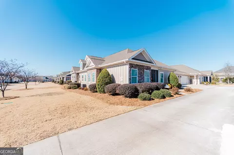 Exterior - 109 Sasanqua Dr, Warner Robins, GA 31088 photo 4 of 8