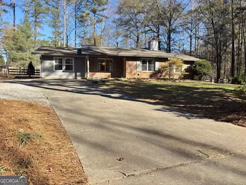 14 Emory St, Newnan, GA 30265