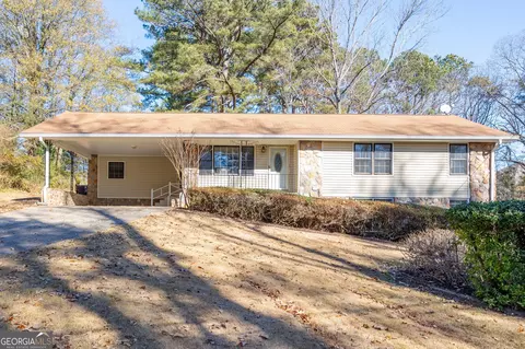 1330 Hidden Circle Dr, Sugar Hill, GA 30518