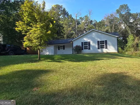 915 Navajo Trl, Covington, GA 30016