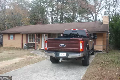 304 Laurie Ln, Warner Robins, GA 31088