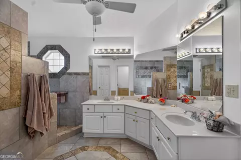 Bath - 103 Ford Dr, Lagrange, GA 30240 photo 1 of 4