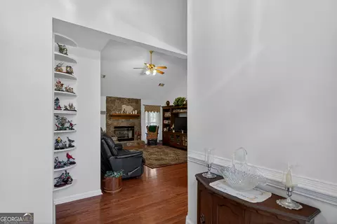 Entry Way - 103 Ford Dr, Lagrange, GA 30240 photo 1 of 1