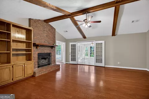 Living - 134 Lismore Dr, Lagrange, GA 30240 photo 1 of 2