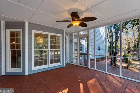 Exterior - 134 Lismore Dr, Lagrange, GA 30240 photo 3 of 7