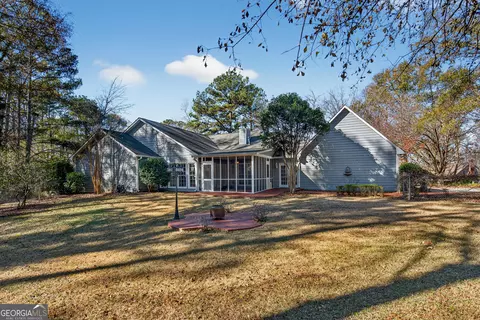Exterior - 134 Lismore Dr, Lagrange, GA 30240 photo 6 of 7