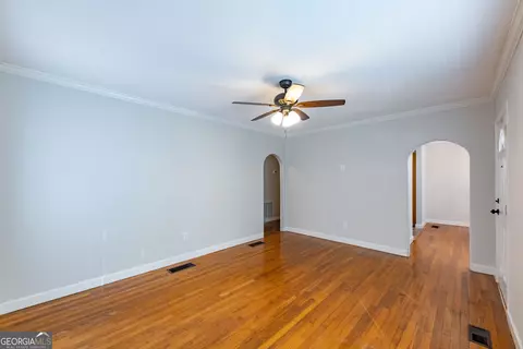 Living - 204 Doty Dr, Thomaston, GA 30286 photo 1 of 2