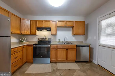 Kitchen - 204 Doty Dr, Thomaston, GA 30286 photo 1 of 2