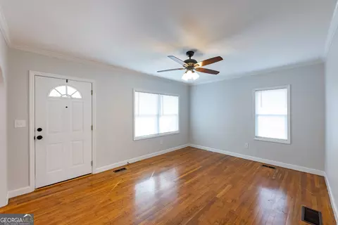 Living - 204 Doty Dr, Thomaston, GA 30286 photo 2 of 2