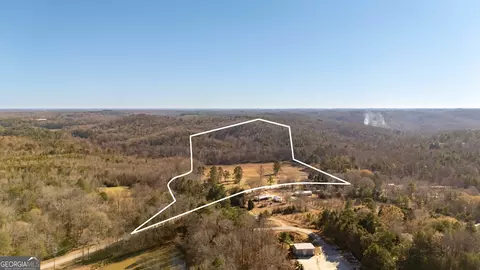 8 Fornoff Dr, Toccoa, GA 30577