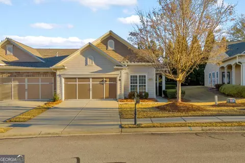 6116 Longleaf Dr, Hoschton, GA 30548