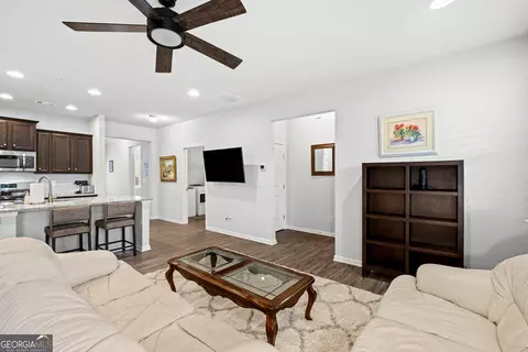 Entry Way - 111 Point View Dr, Canton, GA 30114 photo 4 of 8