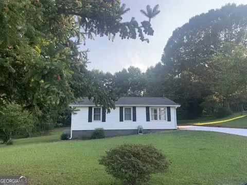4539 Cash Dr, Flowery Branch, GA 30542