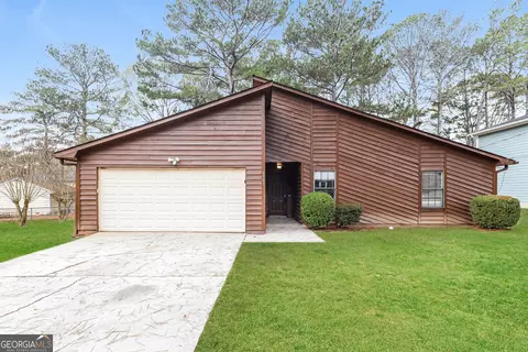 6961 Apache Ln, Riverdale, GA 30274