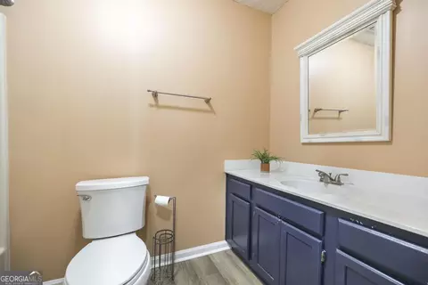 Bath - 282 Terrell Rd, Elko, GA 31025 photo 1 of 3