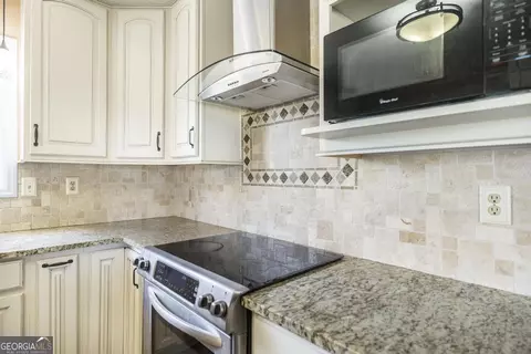 Kitchen - 282 Terrell Rd, Elko, GA 31025 photo 1 of 3