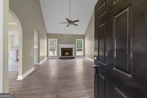 Entry Way - 40 Bermuda Cir, Covington, GA 30016 photo 1 of 8
