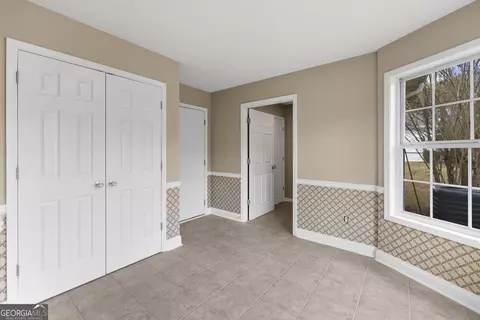 Entry Way - 40 Bermuda Cir, Covington, GA 30016 photo 5 of 8
