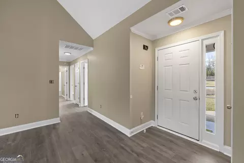 Entry Way - 40 Bermuda Cir, Covington, GA 30016 photo 8 of 8